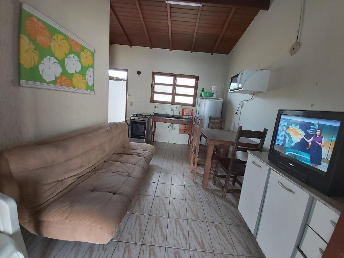 הוילה אובטובה 0006.03 - Maranduba - Chale - 1 Dorm - 5 Pess - 3 Quadras Do Mar - Piscina Coletiva - Wifi מראה חיצוני תמונה