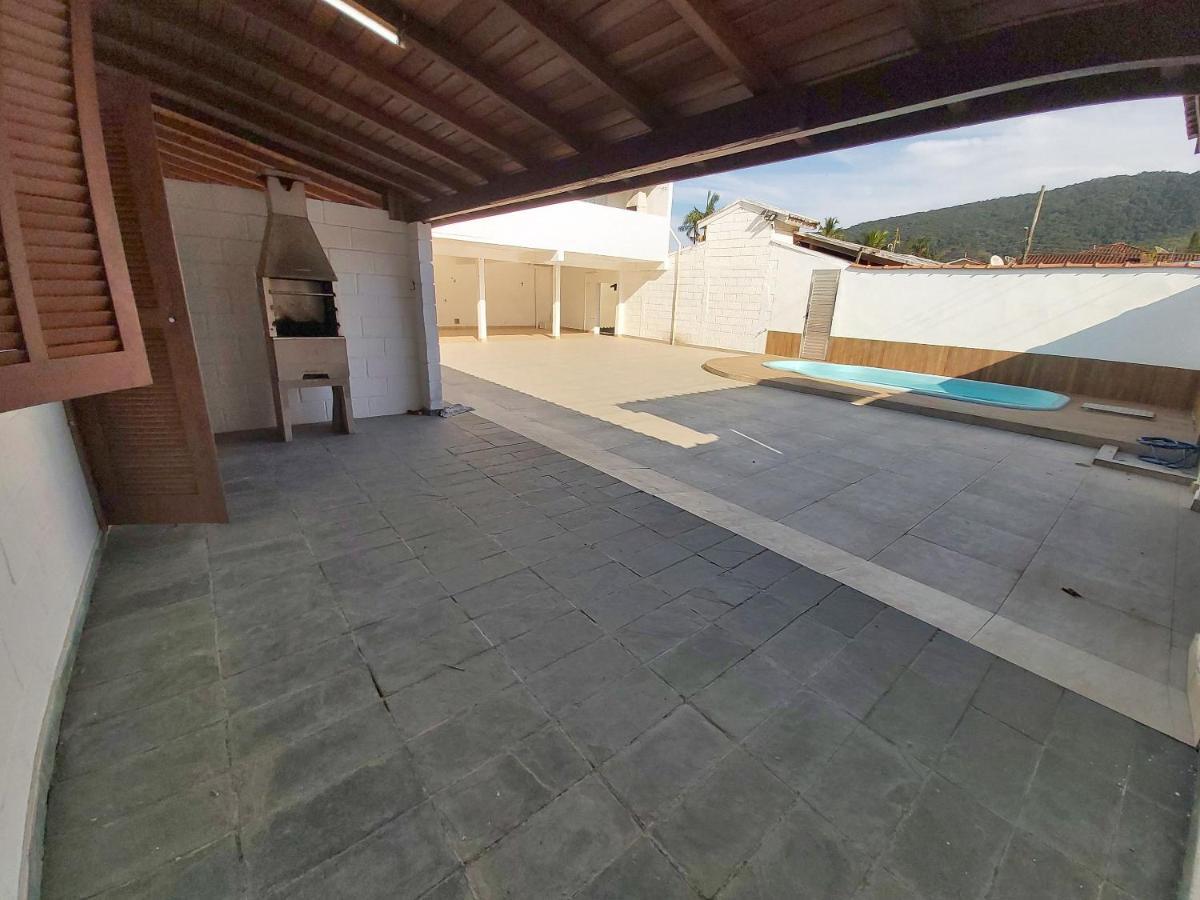 הוילה אובטובה 0006.03 - Maranduba - Chale - 1 Dorm - 5 Pess - 3 Quadras Do Mar - Piscina Coletiva - Wifi מראה חיצוני תמונה