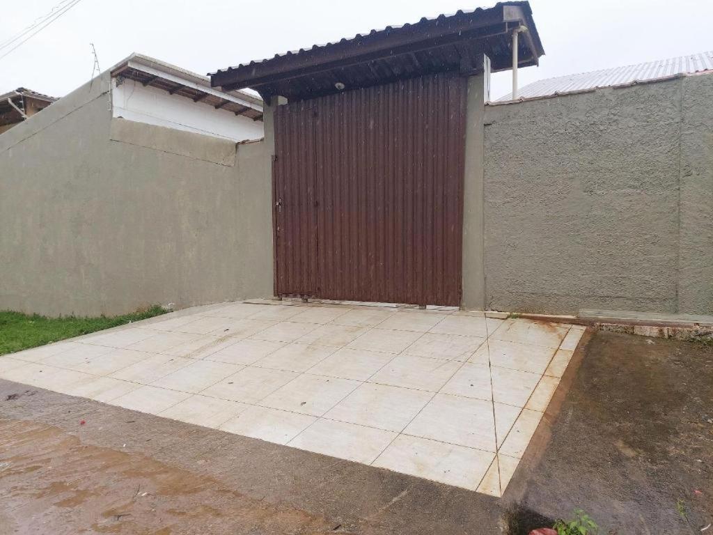 הוילה אובטובה 0006.03 - Maranduba - Chale - 1 Dorm - 5 Pess - 3 Quadras Do Mar - Piscina Coletiva - Wifi מראה חיצוני תמונה